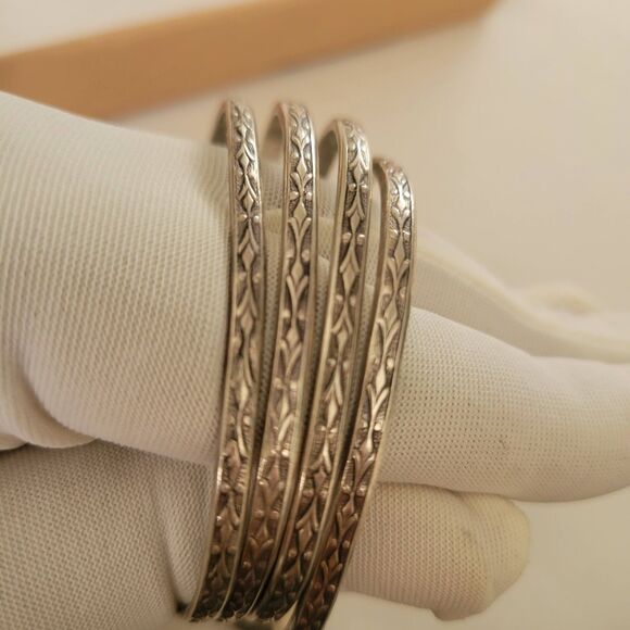 Vintage West Indian Bangles ~ Set of 4 - Picture 1 of 7